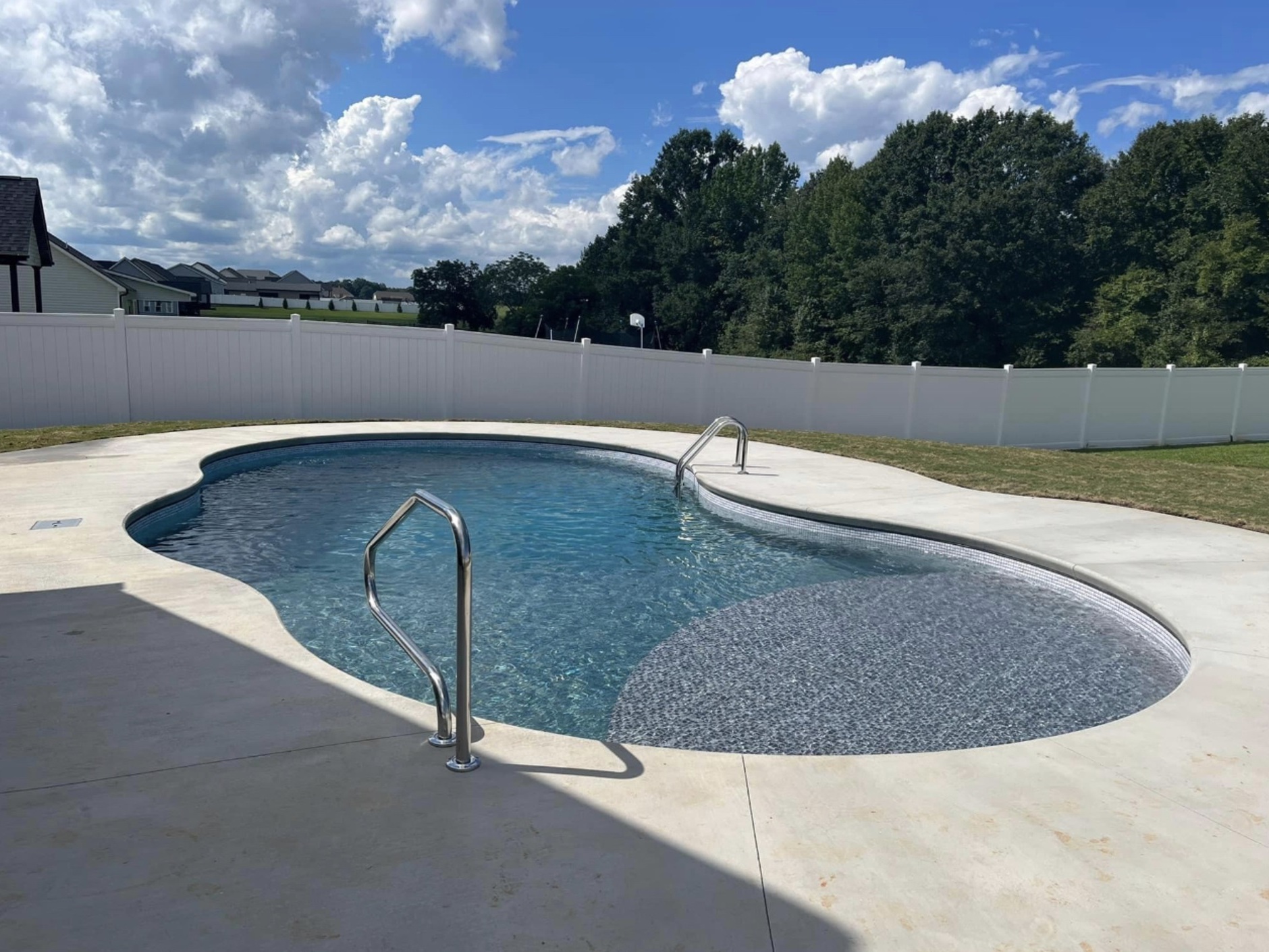 16' x 32' lagoon pool